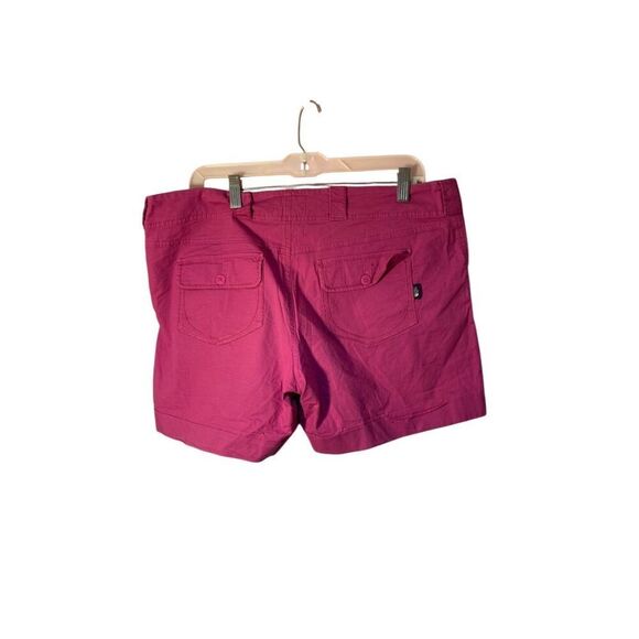 The North face Woman’s Magenta Pink Outdoor Hiking Shorts Size 12 - Picture 2 of 6